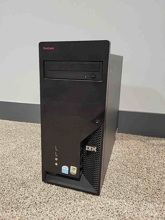 ThinkCentre M55e, Cel 3.2Ghz, 1Gb ThinkCentre M55e, Cel 3.2Ghz, 1Gb