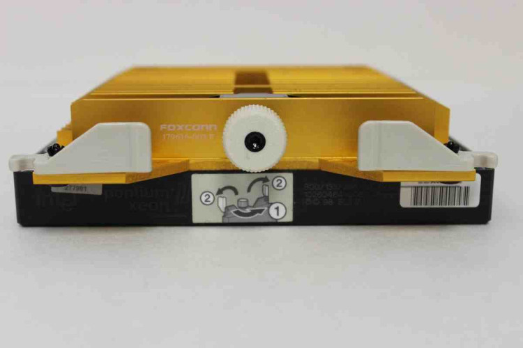 ML530 PIII Xeon 800/133 Processor Kit ML530 PIII Xeon 800/133 Processor Kit