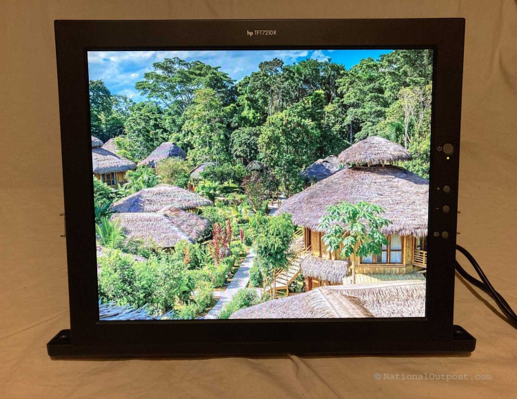 TFT7210R Rack Mounted 17" Monitor All Racks TFT7210R Rack Mounted 17" Monitor All Racks