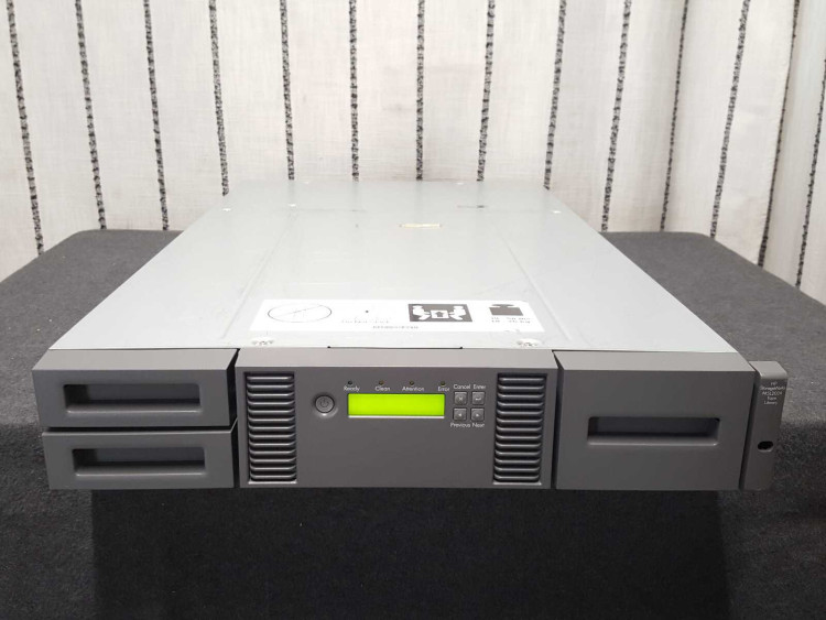 HP MSL2024 1 Ultrium 448 Drive Library 3C