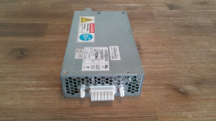Metro Catalyst 3750 redundant DC power supply (configurable) Metro Catalyst 3750 redundant DC power supply (configurable)