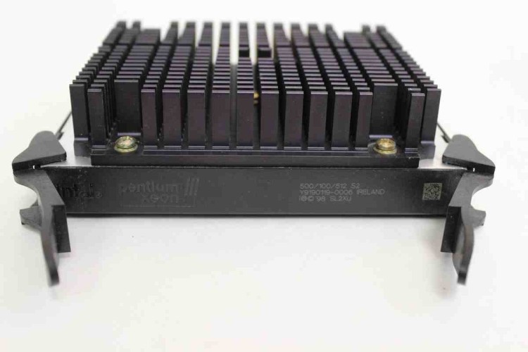 HP PIII Xeon 550MHz 1MB Cache w/Heatsink & VRM