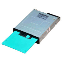 1,44MB Floppy drev (internt sort)