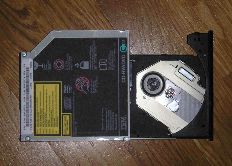 ThinkPad 24X-10X CD UltraBay 2000 Drive