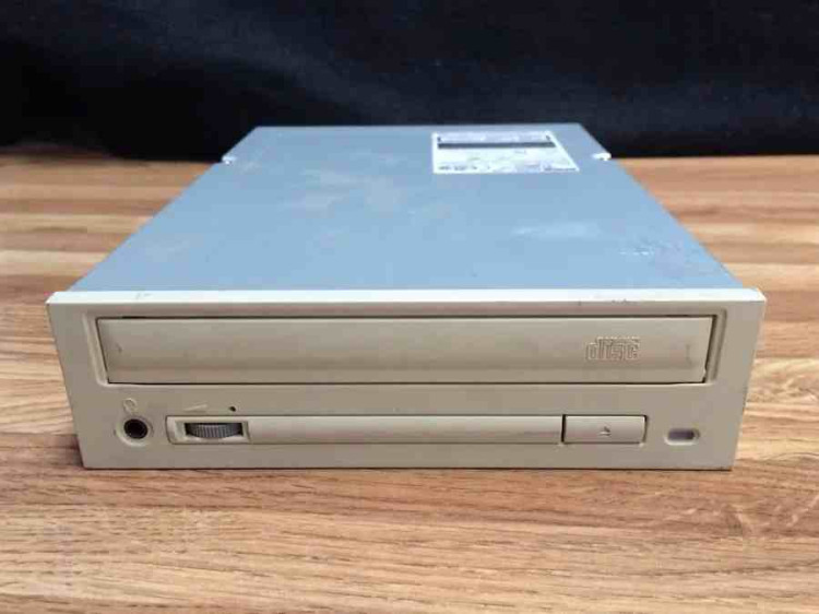 CDRW, 650M, I, 16X, SFX, TEAC