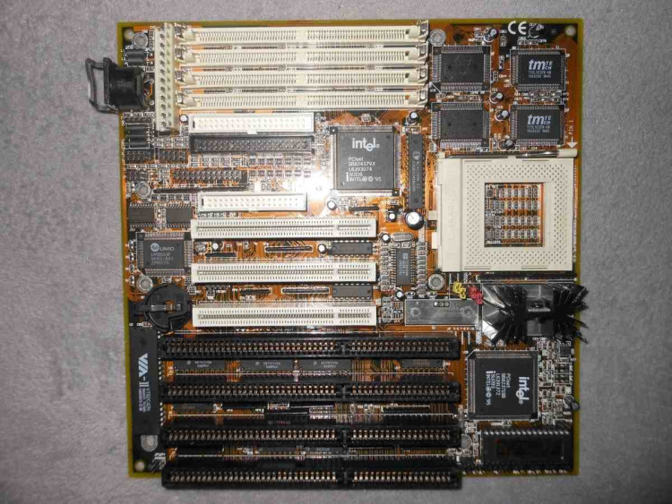 BOARD,PRCSR,W/O CHIP,P54cE/75 BOARD,PRCSR,W/O CHIP,P54cE/75