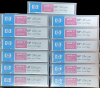 HP Ultrium 200GB Storage Media Kit (20 data cartridges, 1 cleaning cartridge, 1 media case, colored labels and tape backup guide) 7A