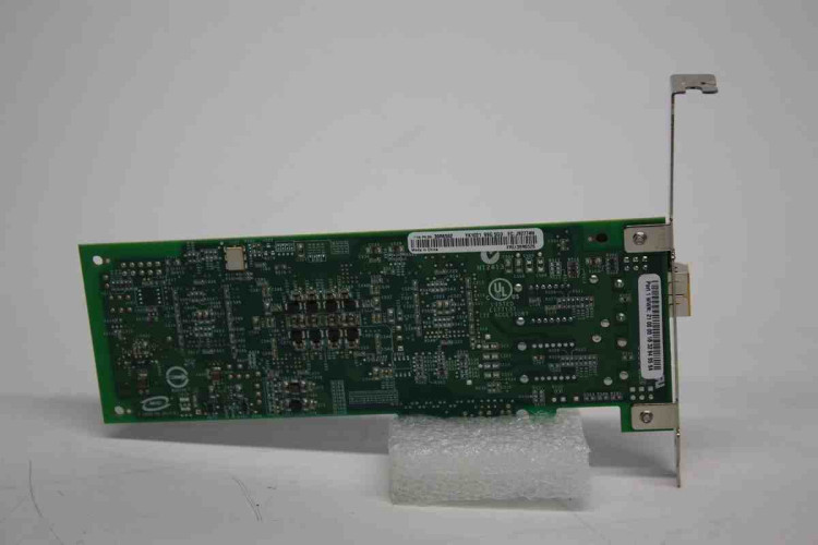 QLogic 4Gb FC Single-Port PCIe HBA for IBM System x QLogic 4Gb FC Single-Port PCIe HBA for IBM System x