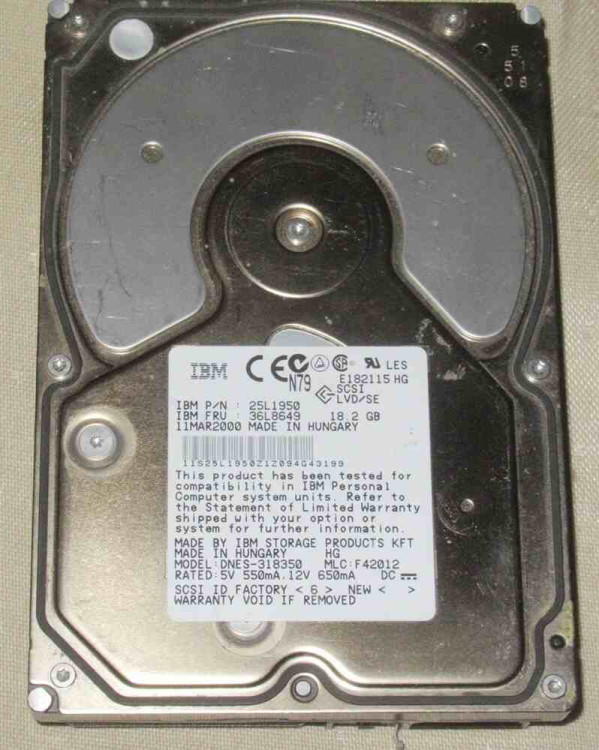 IBM External multimode LVD/SE SCSI