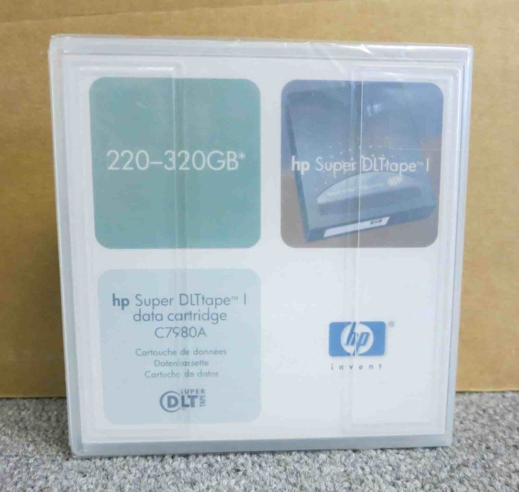 FACTORY SEALED HP 220-320GB SUPER DLT DAD CATRIDGE FACTORY SEALED HP 220-320GB SUPER DLT DAD CATRIDGE