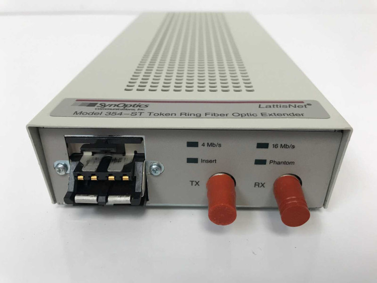 LattisNet Model 354-ST Token Ring Fiber Optic Extende