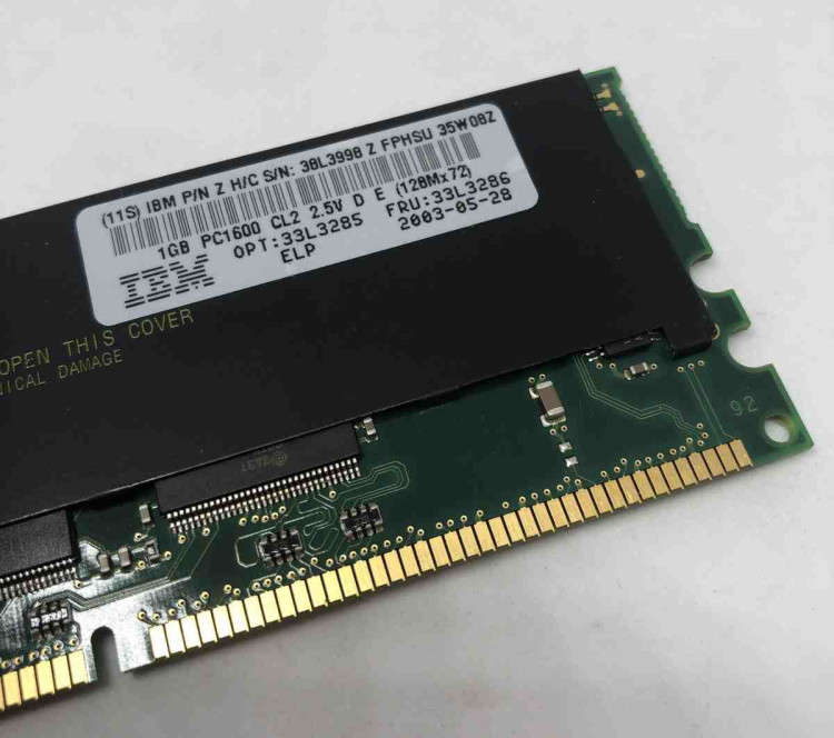 IBM 1GB PC1600 CL2 ECC DDR SDRAM RDIMM IBM 1GB PC1600 CL2 ECC DDR SDRAM RDIMM