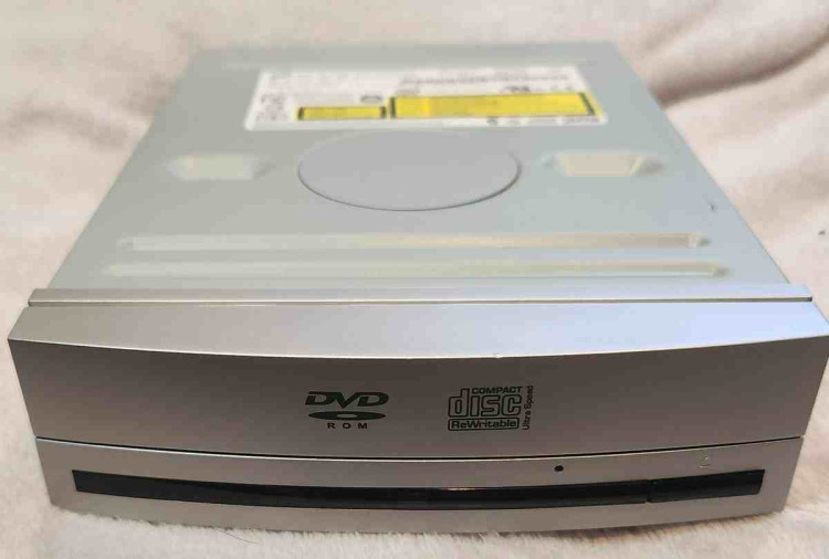 GCC-4481B HP 48X DVD/CDRW ROM GCC-4481B HP 48X DVD/CDRW ROM