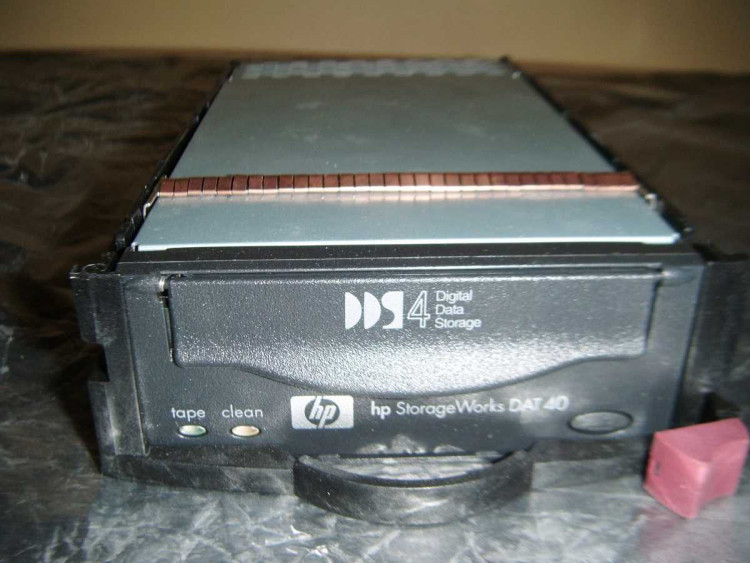 HP DAT 40 Hot-Plug Tape Drive EOL HP DAT 40 Hot-Plug Tape Drive EOL