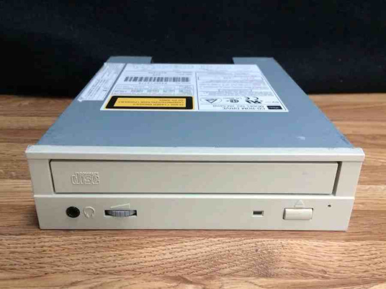 CD, 656M, I, F5, 24X, TOSHIBA CD, 656M, I, F5, 24X, TOSHIBA