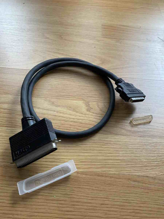 HP HDTS68-VHDTS68  M/M  2.5M SCSI Cable