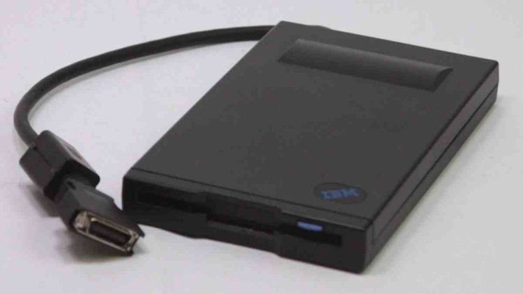 IBM Portable Drive Bay f ThinkPad IBM Portable Drive Bay f ThinkPad