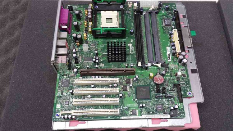 Dell PE400SC System Board Dell PE400SC System Board
