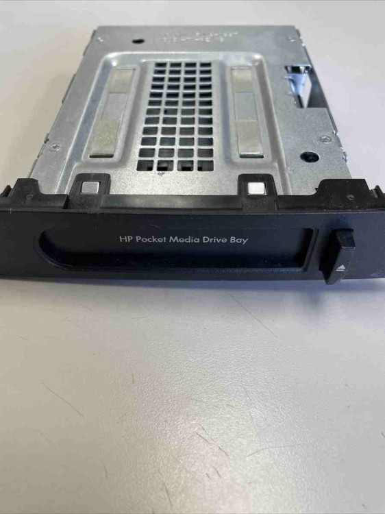 DRIVE BAY DOOR DRIVE BAY DOOR