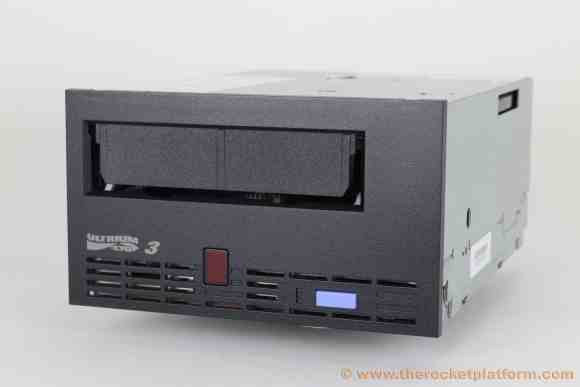 IBM 400/800GB LTO3 FH int. U320LVD Tape Drive RoHs