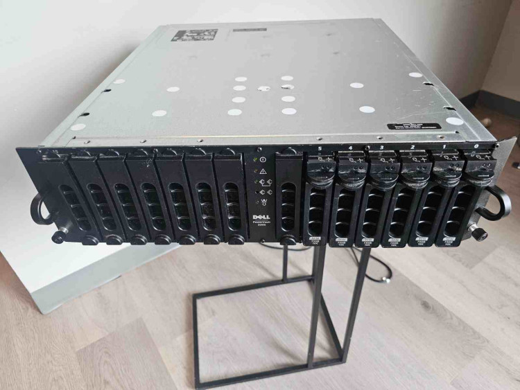 PV220S SCSI Storage Unit 365GB (5x73GB)