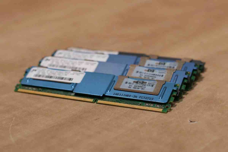 2GB DDR2 PC2-5300 REG (2x1GB)